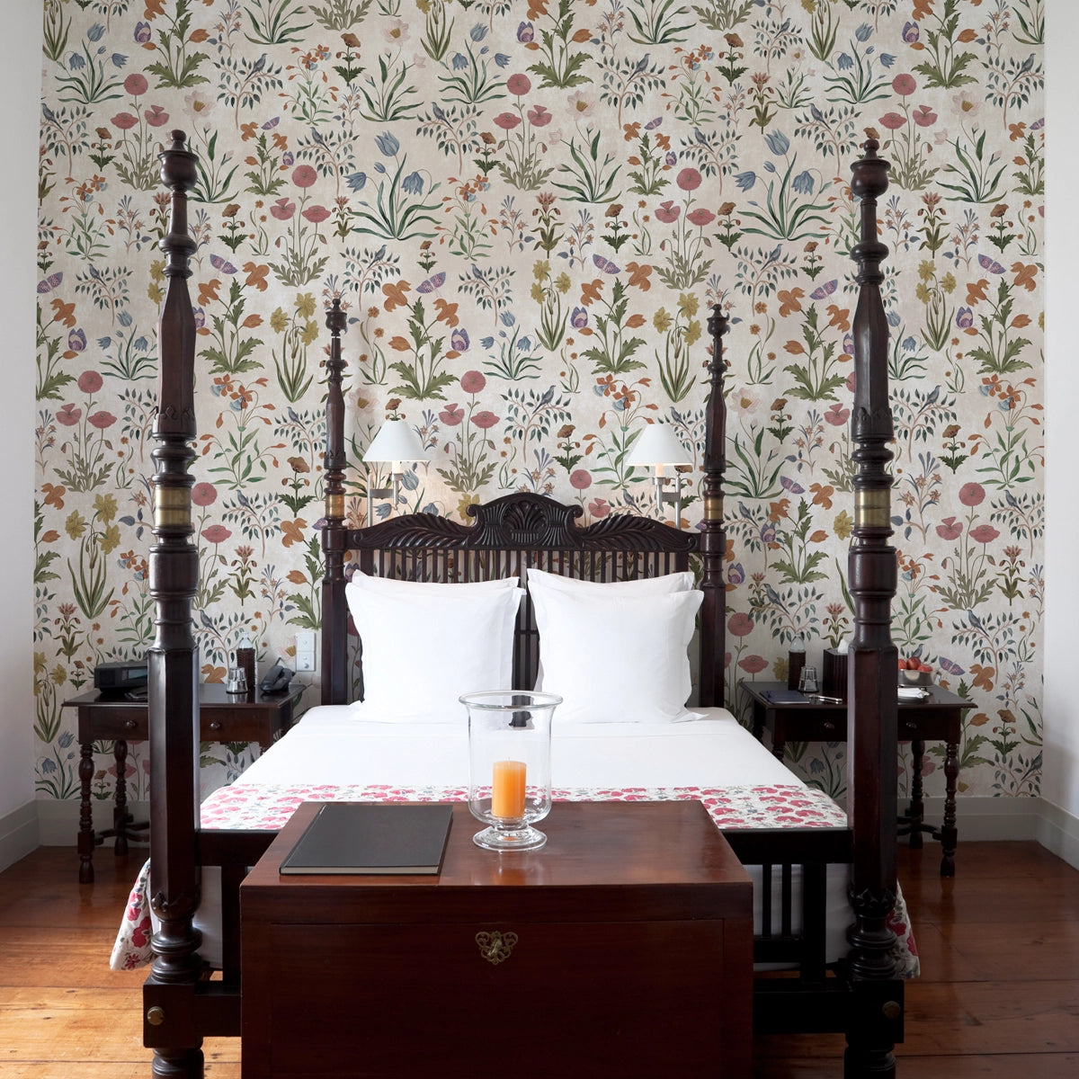 Floraison | Botanical Floral Wallpaper